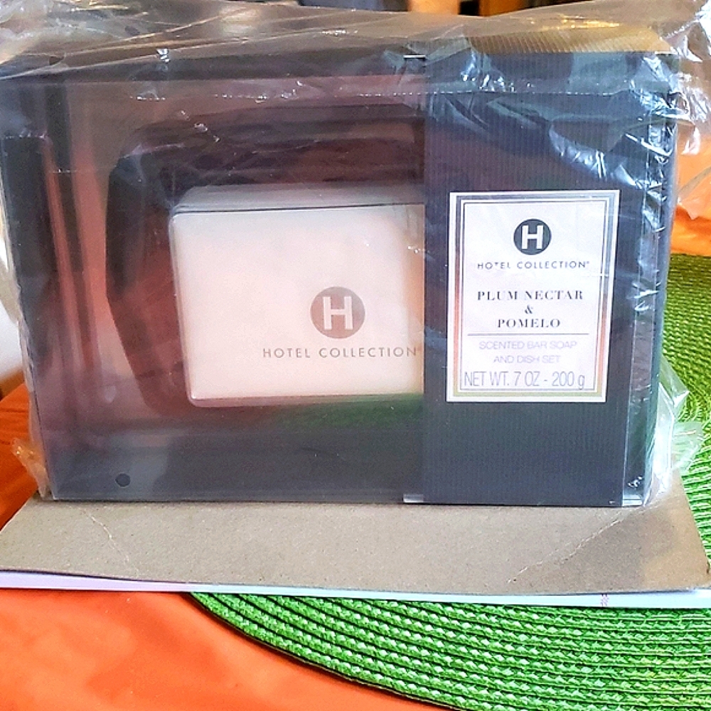 HOTEL COLLECTION PLUM NECTAR & POMELO - Picture 2 of 5